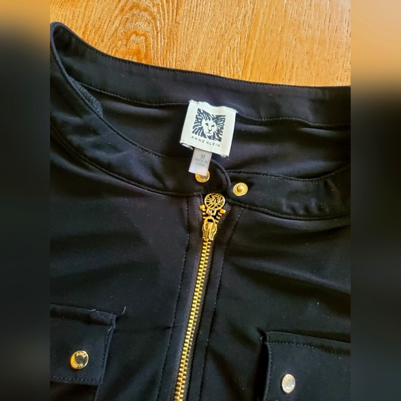 Anne Klein medium black 3/4 sleeve zip button top shirt blouse - Picture 4 of 10